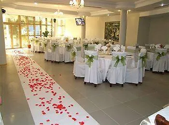 Green House Hotel & Restaurant Tiran