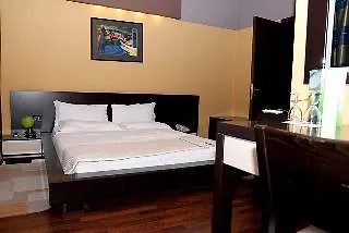 Green House Hotel & Restaurant 티라나