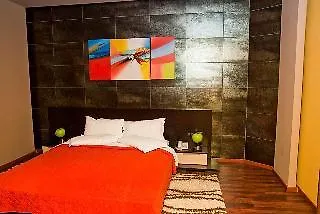 Green House Hotel & Restaurant Tirana 4*,